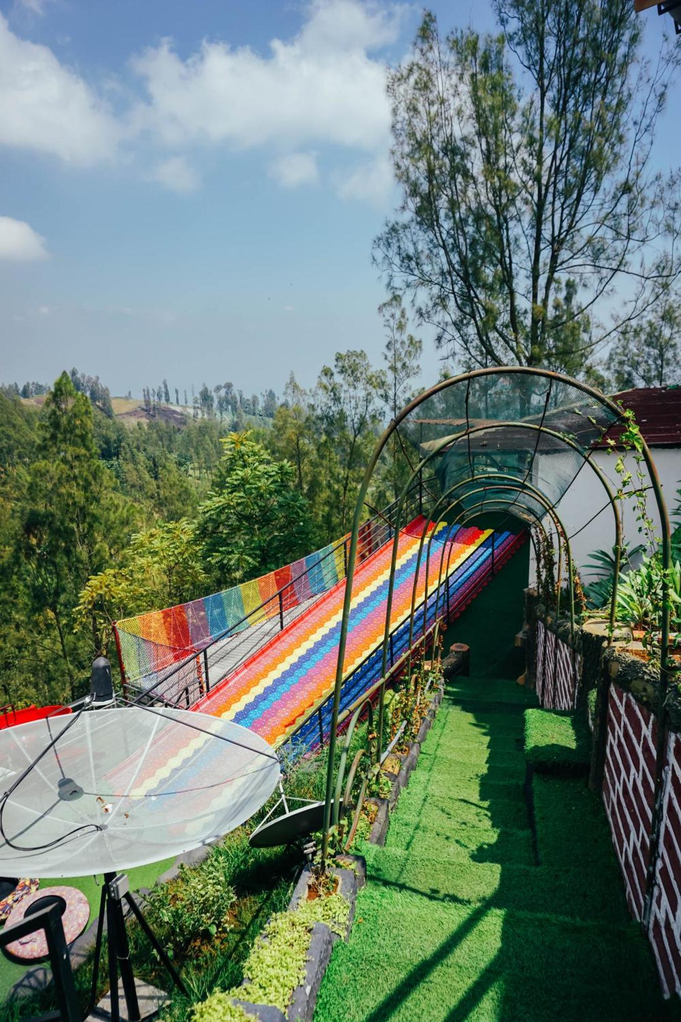 Hotel Nature Bromo And Resort Pasuruan Esterno foto